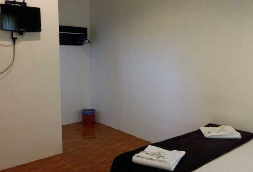 Шале 1 Спальня, Pangkor Waterfall Beach Resort
