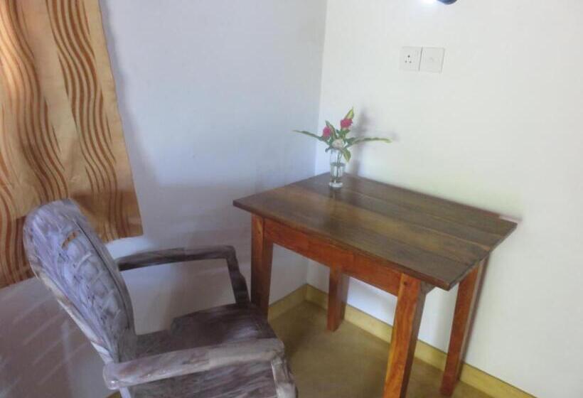 Бунгало Стандарт Вид на Сад, Beach Lagoon Guesthouse