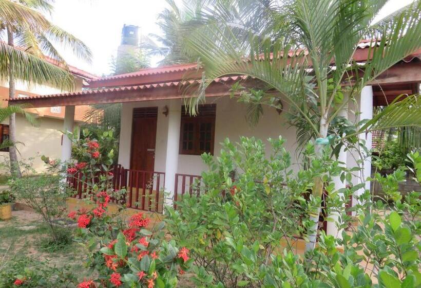 Бунгало Стандарт Вид на Сад, Beach Lagoon Guesthouse