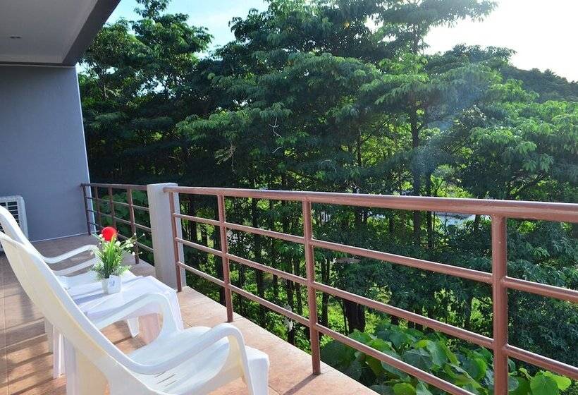 Номер Deluxe с Балконом, Lanta Nice Beach House