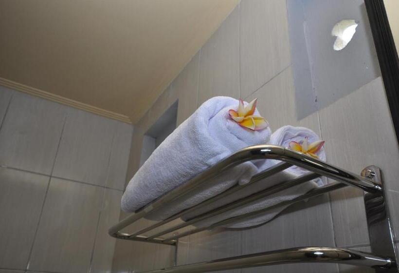 Семейный Номер, Putu Guest House 2
