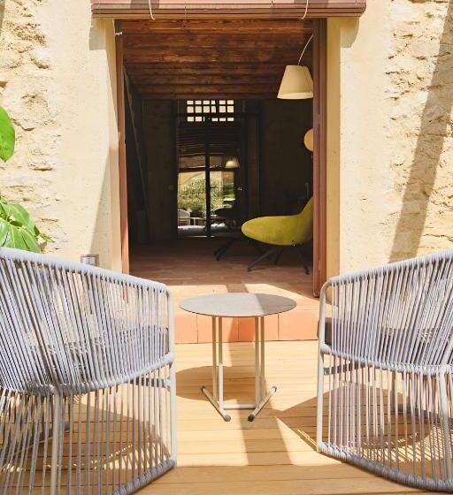سوییت جونیور لوکس, Wine Relais Feudi Del Pisciotto
