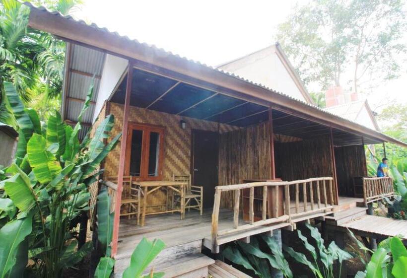 エコノミールーム, Khao Sok Cabana Resort