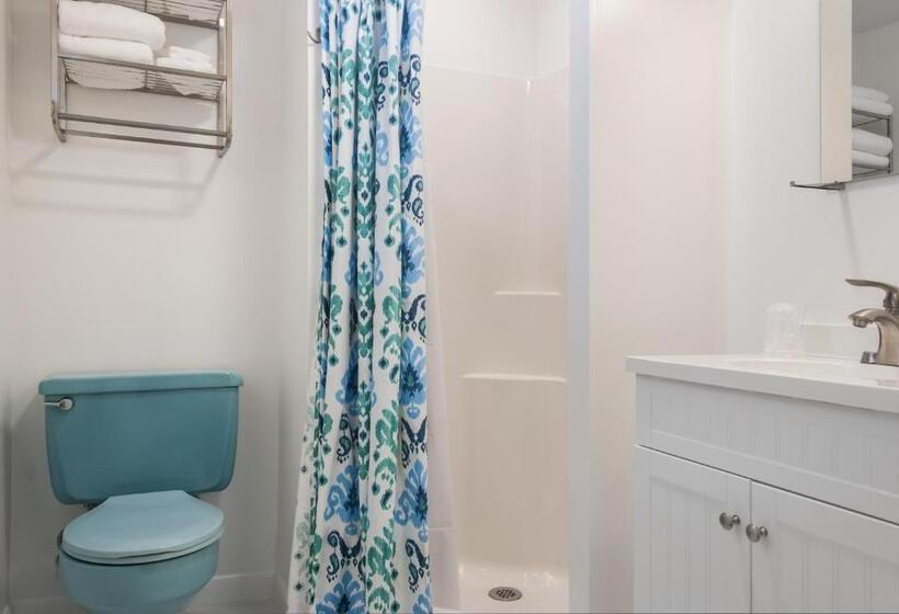 اتاق استاندارد, Kittery Inn & Suites