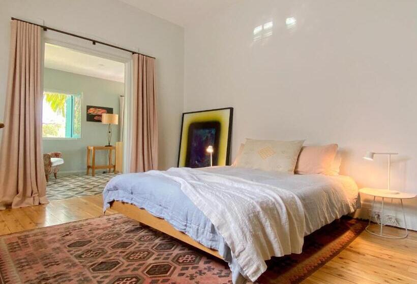 可观景的套房, Bondi Beach House