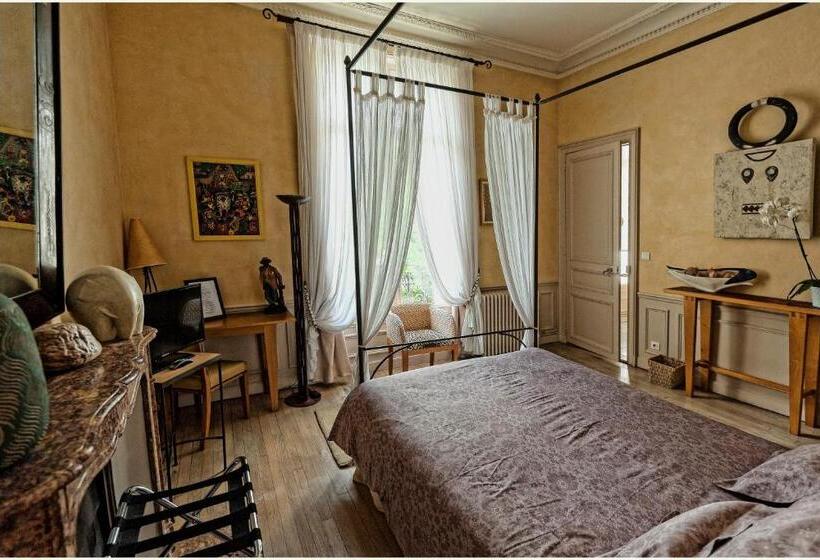 اتاق سوپریور, Le Clos Raymi