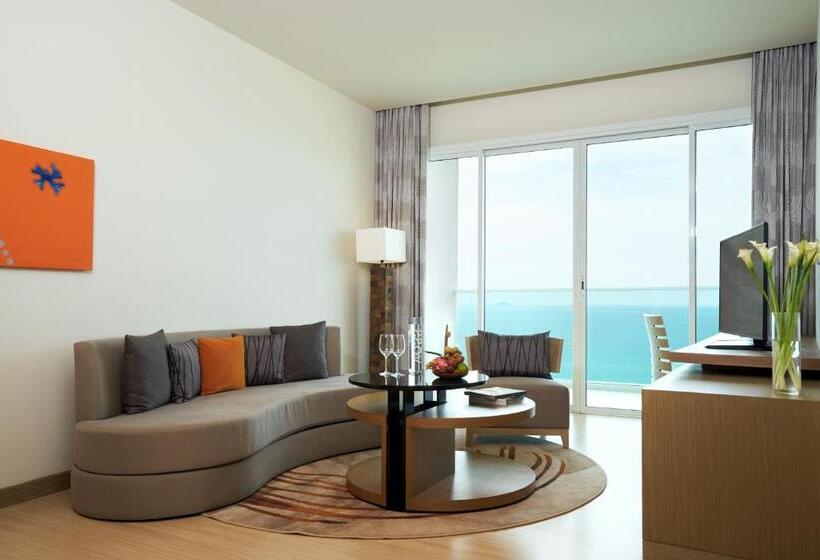 Люкс Executive Вид на Море, Mövenpick Siam Hotel Na Jomtien Pattaya