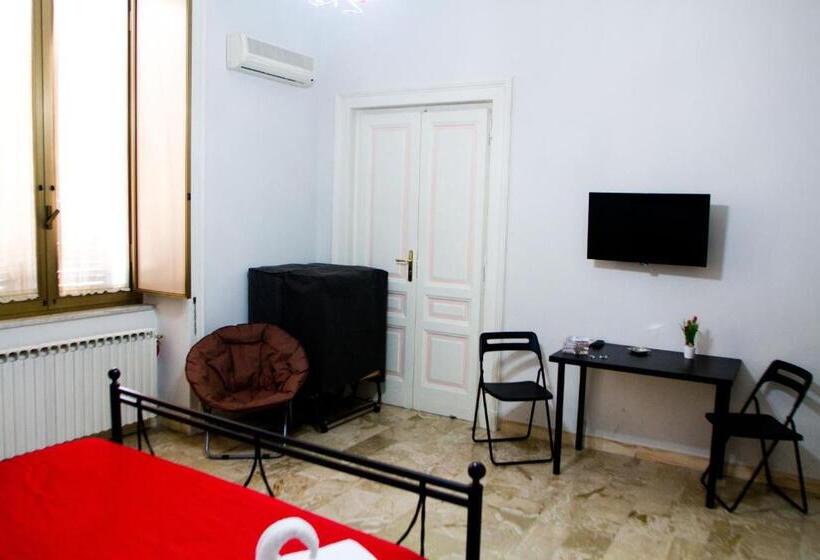 اتاق استاندارد سه نفره, I Sorrisi Di Napoli