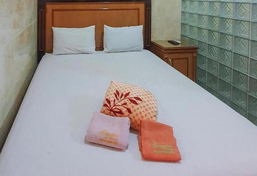 اتاق استاندارد, Homestay Gayatri Sawojajar Near Univ Negeri Malang Kampus 2 Mitra Reddoorz