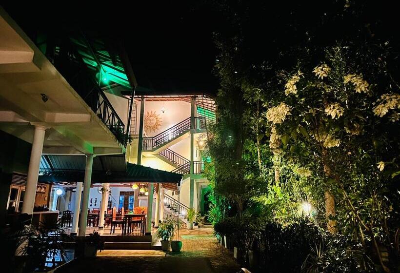 اتاق لوکس, Nature House