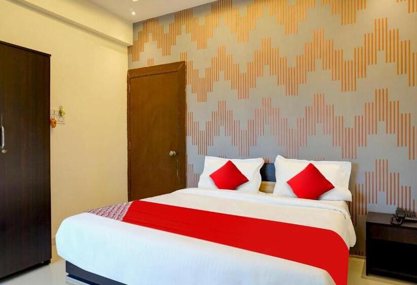 Номер Стандарт, Fabhotel The Golden Leaf