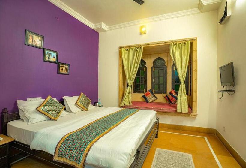 Номер Deluxe, Golden Rock Palace