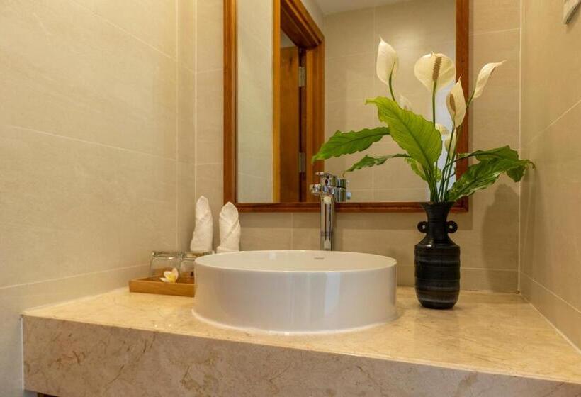 اتاق سوپریور با چشم‌انداز دریا, Aroma Beach Resort And Spa