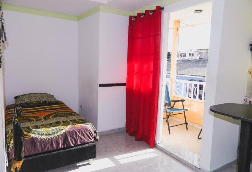 آپارتمان 2 خوابه, Hostel Stingray