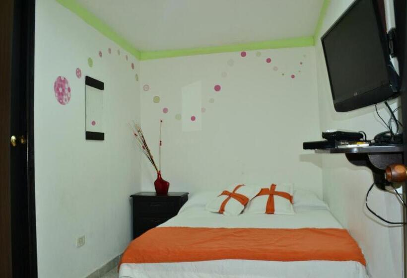 带2个卧室的公寓, Hostel Stingray