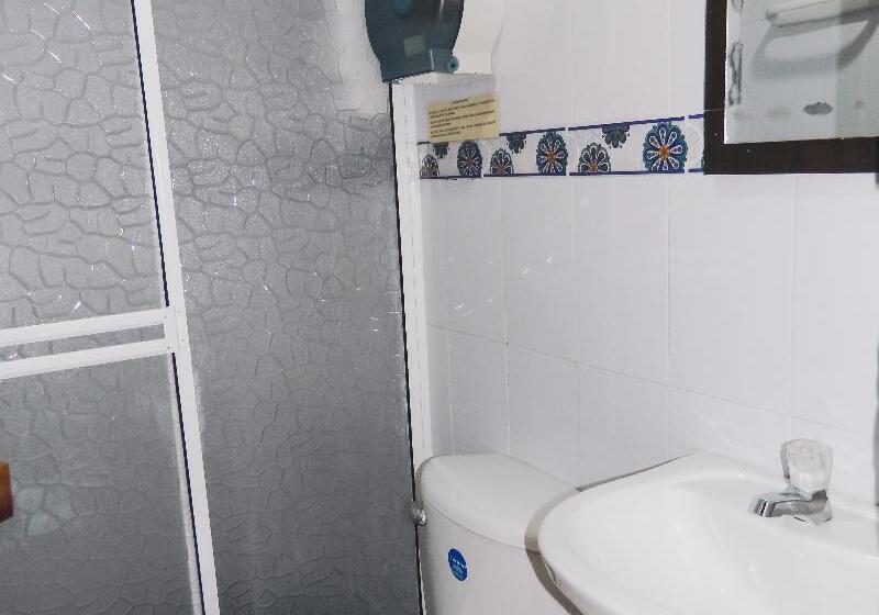 آپارتمان 2 خوابه, Hostel Stingray