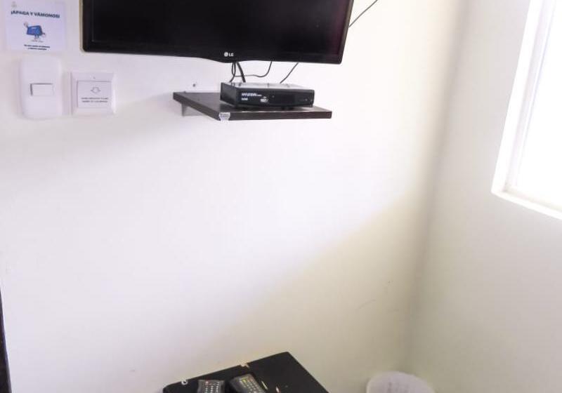 اتاق اکونومی, Hostel Stingray