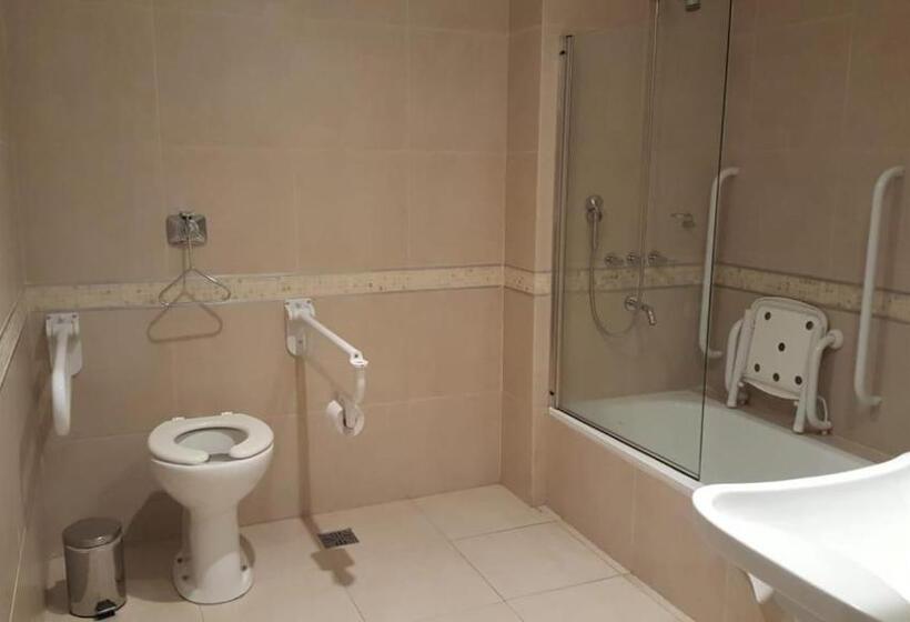 Номер Стандарт Адаптированный для Инвалидов, Howard Johnson Hotel Piedras Moras