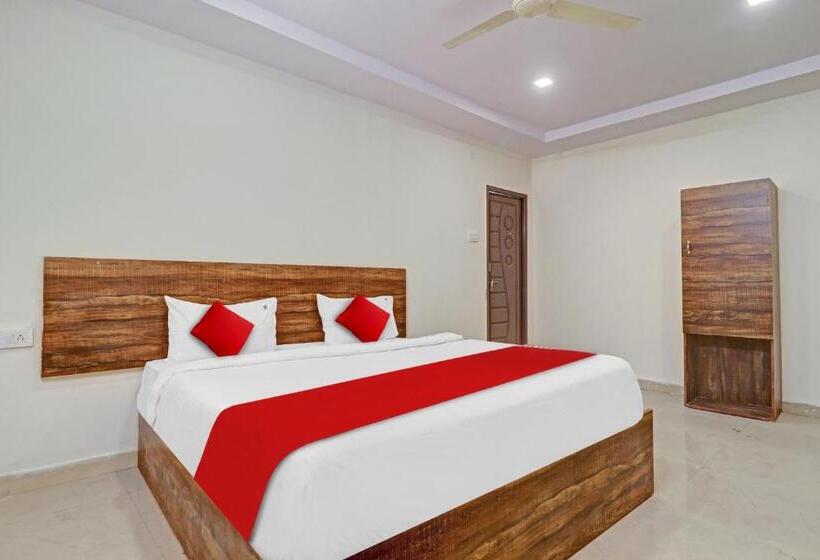 غرفة كلاسيكية ثلاثية, Oyo Flagship 81135  R Square Inn