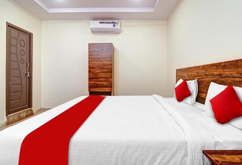 غرفة كلاسيكية ثلاثية, Oyo Flagship 81135  R Square Inn