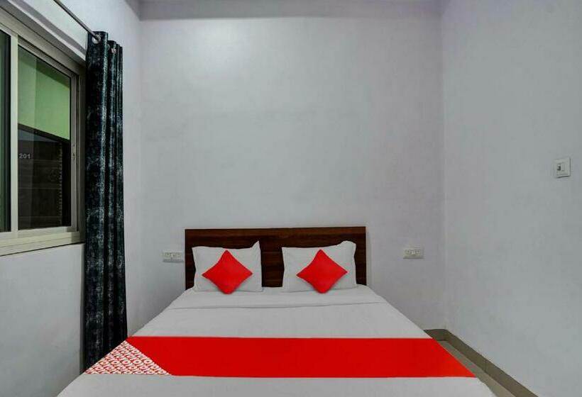 Трехместный Номер Классика, Oyo Flagship 80991  Kvs Residency