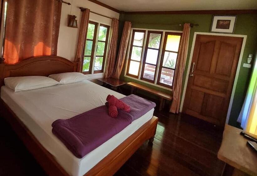 بنجلو عائلى, Hello Sichang Bungalow