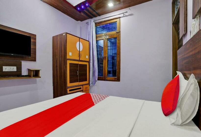 اتاق کلاسیک سه تخته, Oyo Flagship 80984  Siddhi Vinayak