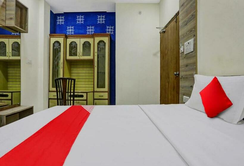 اتاق کلاسیک سه تخته, Oyo Flagship 80984  Siddhi Vinayak