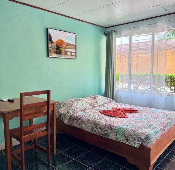 Economy Quadruple Room, El Chaman