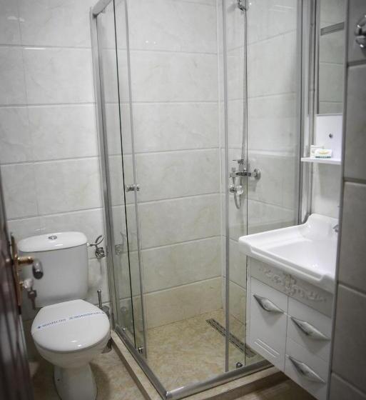اتاق استاندارد یک نفره, Centro Biznis 92