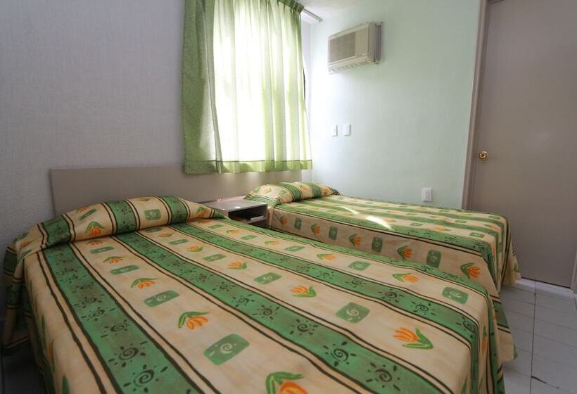 اتاق استاندارد سه نفره, Dorados Conventions & Resort