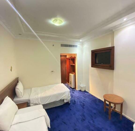 Economy Quadruple Room, فندق درة روز Durrat Rose