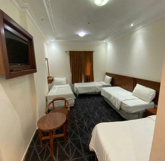 Economy Quadruple Room, فندق درة روز Durrat Rose