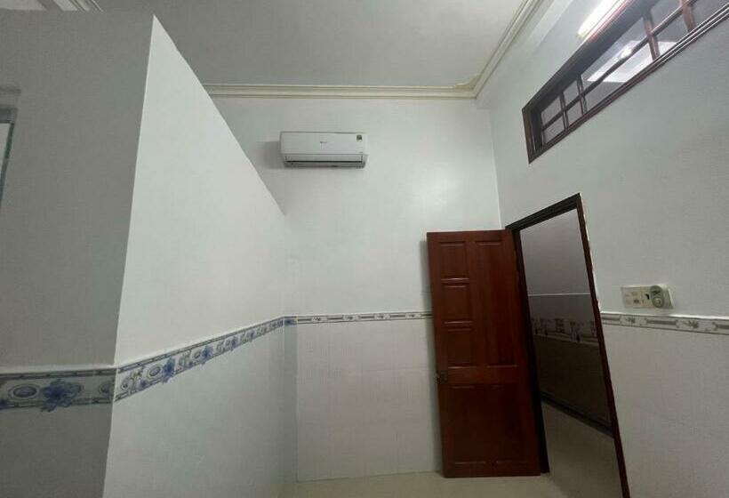 اتاق استاندارد, Thanh Tâm