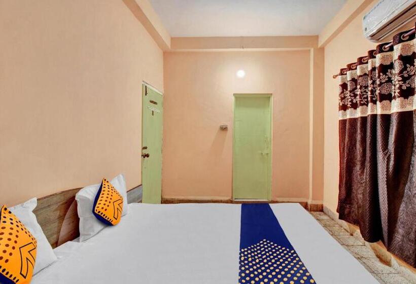 Трехместный Номер Классика, Spot On Hotel Highway Inn