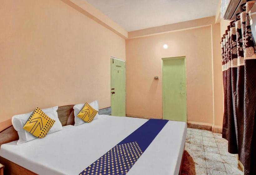 Трехместный Номер Классика, Spot On Hotel Highway Inn