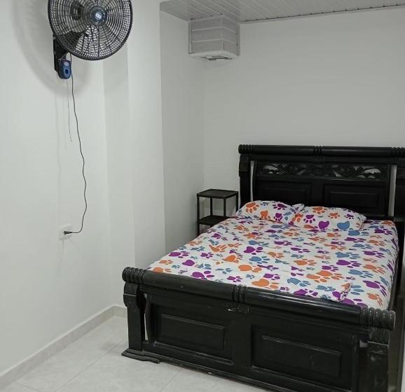 آپارتمان 1 خوابه همکف, Aparta