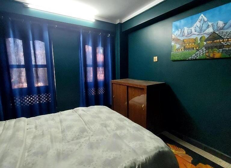 اتاق استاندارد یک نفره, Luniva Restaurant And Guest House