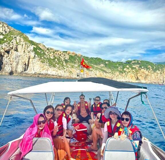 اتاق خانوادگی, Thuận Vương Homestay