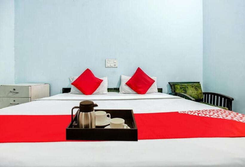 اتاق کلاسیک سه تخته, Flagship Moonlight Guest House