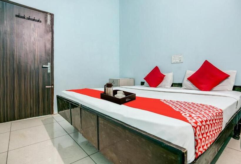 اتاق کلاسیک سه تخته, Flagship Moonlight Guest House
