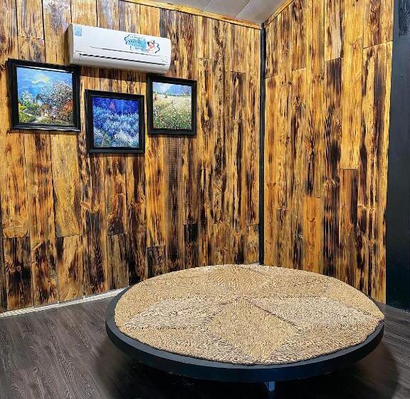 اتاق استاندارد چهار تخته, Thênh Thang Home & Cafe