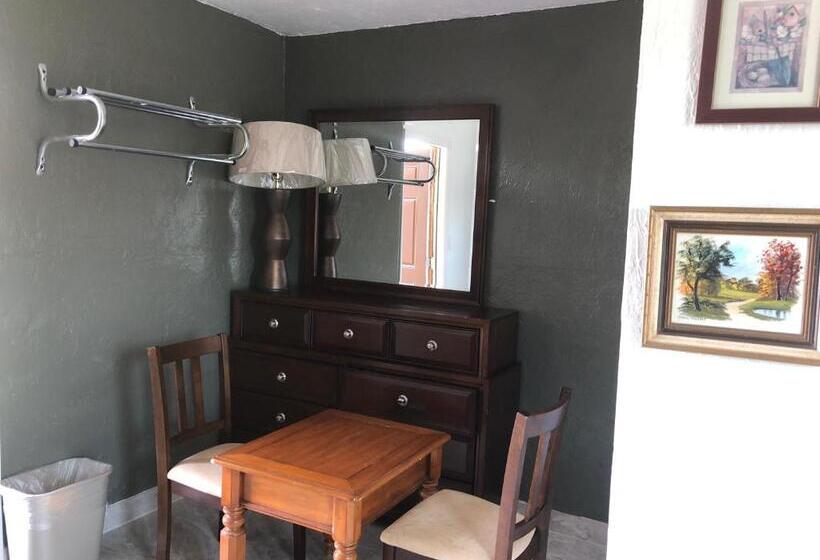 Quarto Estandar, Glades Motel   Naples