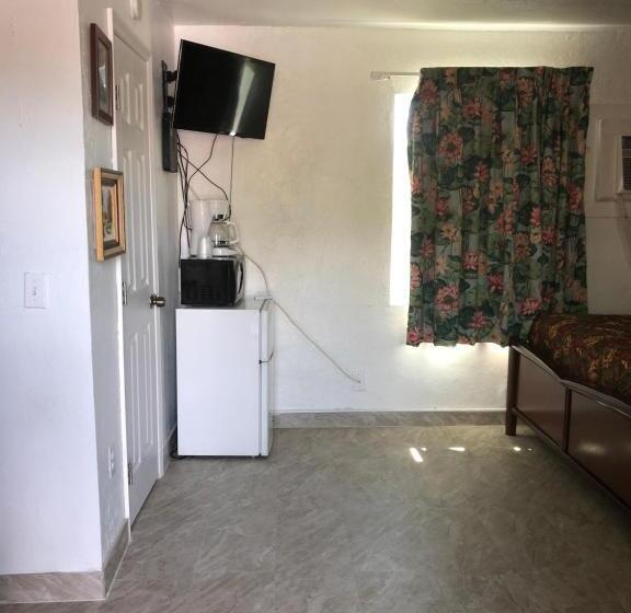 Номер Стандарт, Glades Motel   Naples