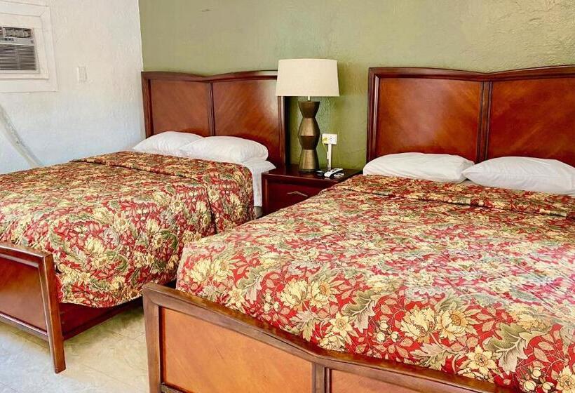 Quarto Estandar, Glades Motel   Naples