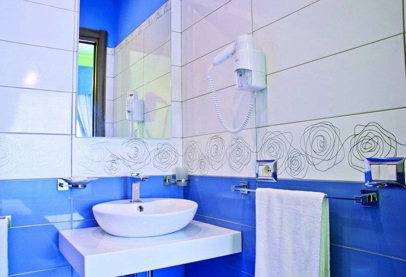 Номер Стандарт Трехместный, B&b Albachiara