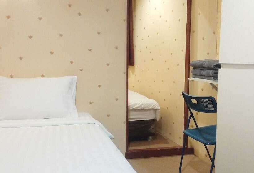 اتاق خانوادگی, Decor Do Hostel