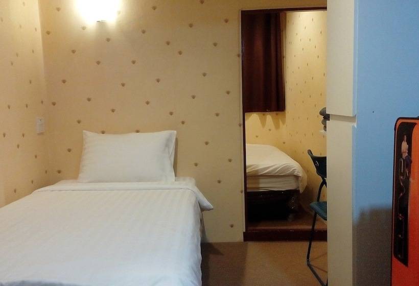 اتاق خانوادگی, Decor Do Hostel