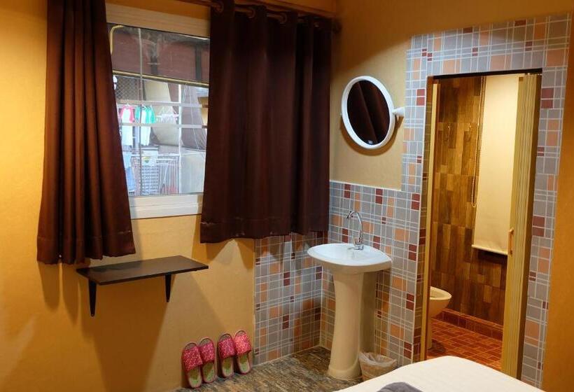 اتاق لوکس, Decor Do Hostel