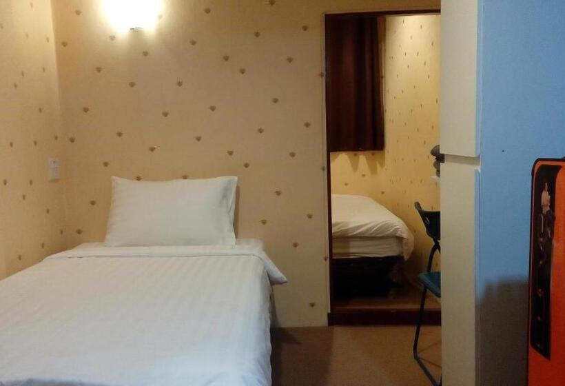 اتاق خانوادگی, Decor Do Hostel